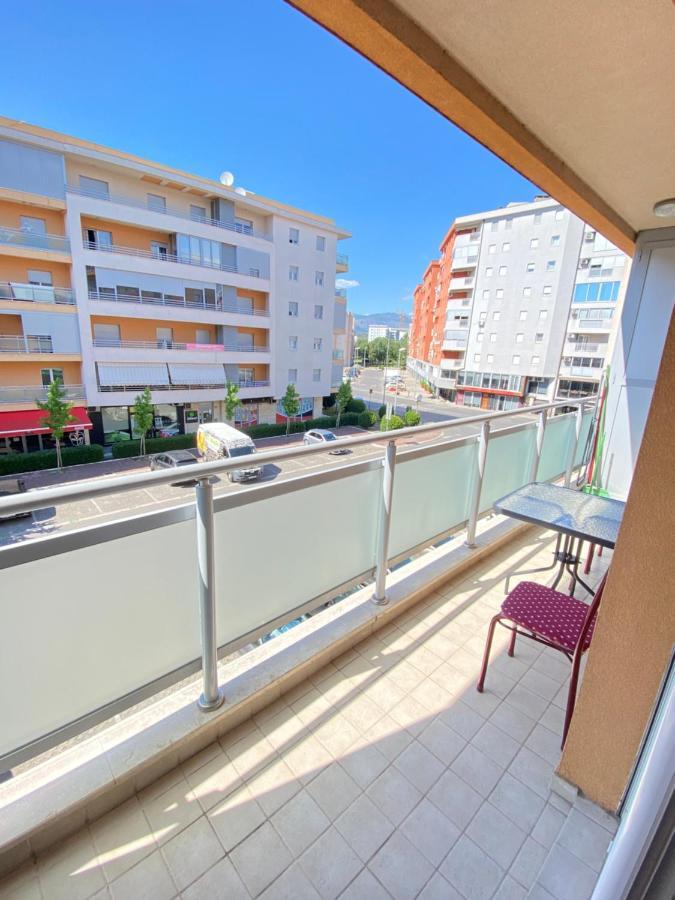 Apartman Vesna City 2. Pg Podgoriţa Exterior foto